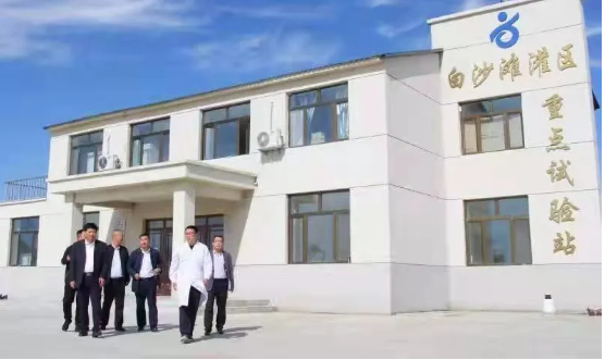 吉林省農業科學院老中青三代科技人員扎根鎮賚縣試驗站33載終圓夢