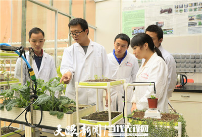 天眼(貴州日報報刊社官方新聞客戶端):【展望十四五】到2027年基本建成特色教育強省 | 貴州堅持教育優(yōu)先發(fā)展