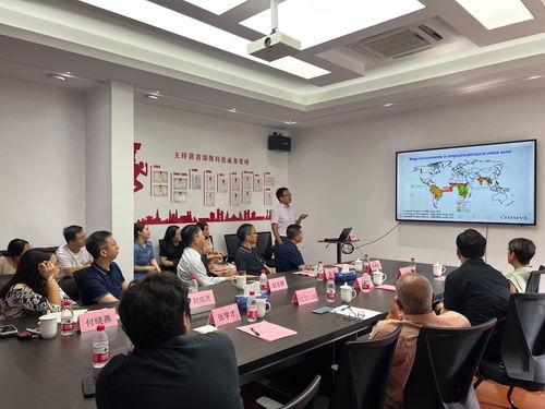 國際玉米小麥改良中心和中國農業科學院專家來生物所交流指導